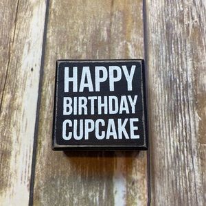 BOGO Happy Birthday Cupcake Wooden Sign